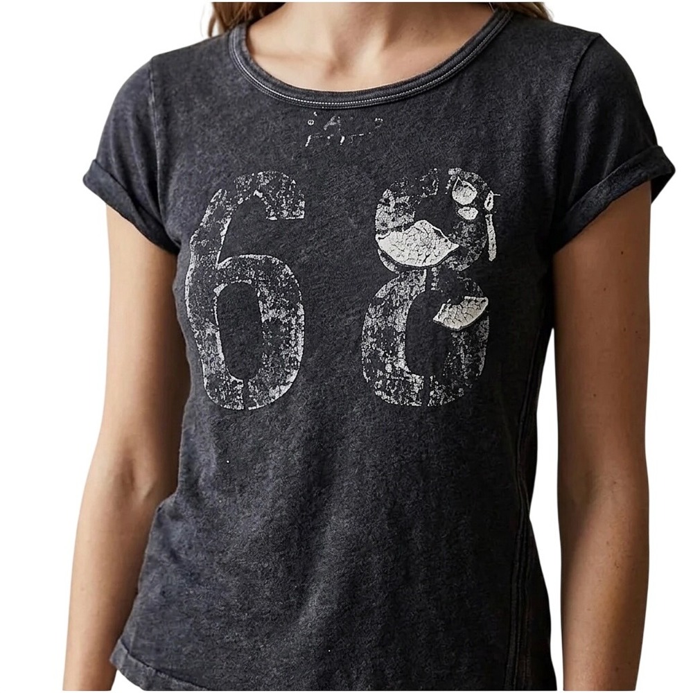 Graphic Tee Womens Small Charcoal Grey Excellent Acid Wash 68 Numeric